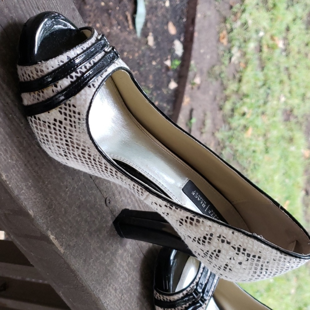 White House Black Market shoes. Peep. Snake. Black size 6.5 - Picture 2 of 8
